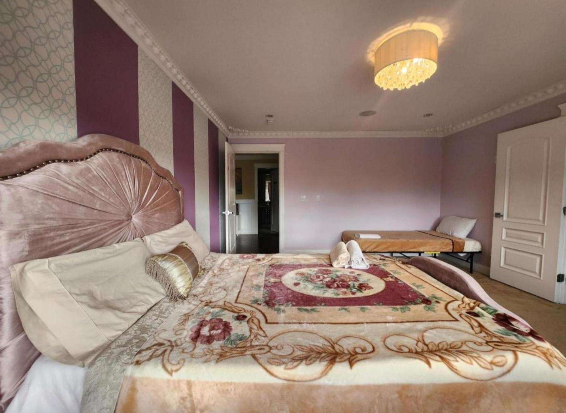 Empress Madani Palace Ξενοδοχείο Σάρρεϋ Εξωτερικό φωτογραφία